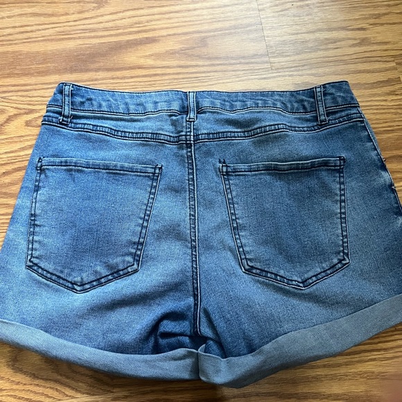 Rewash Jean shorts - Picture 4 of 4